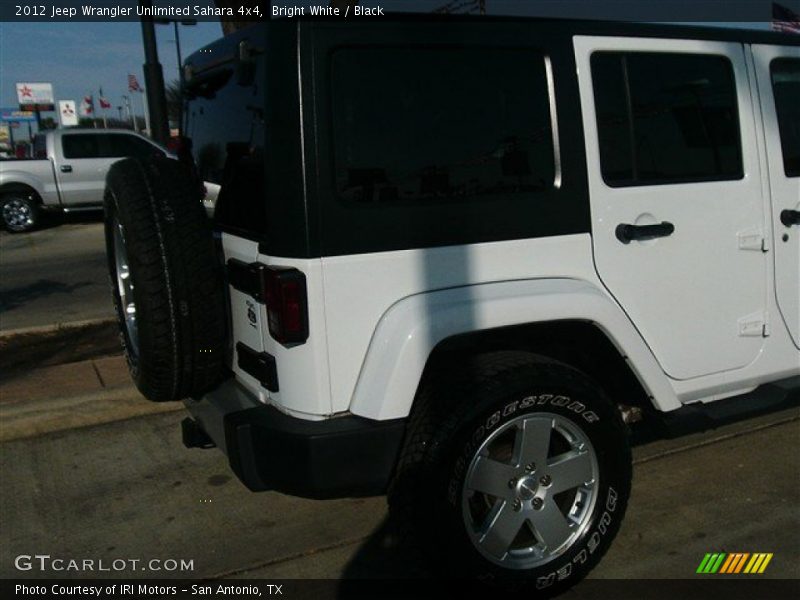 Bright White / Black 2012 Jeep Wrangler Unlimited Sahara 4x4