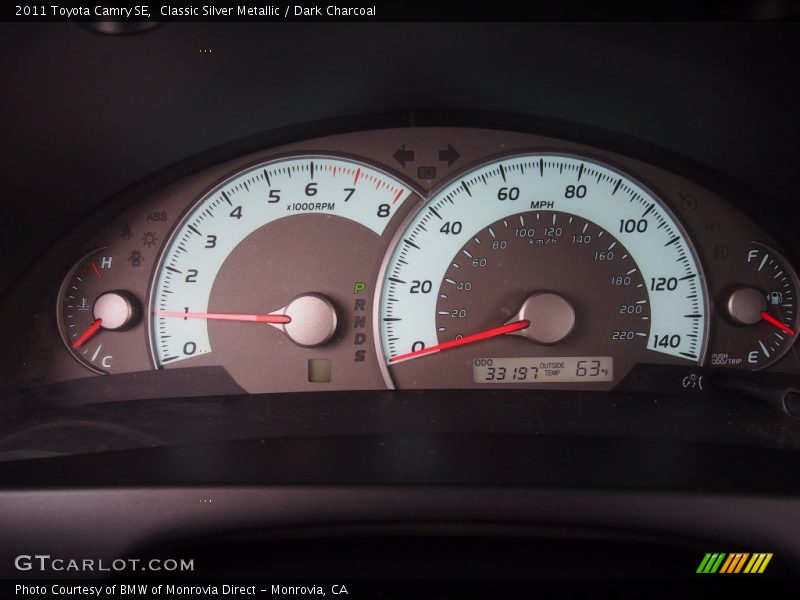 Classic Silver Metallic / Dark Charcoal 2011 Toyota Camry SE