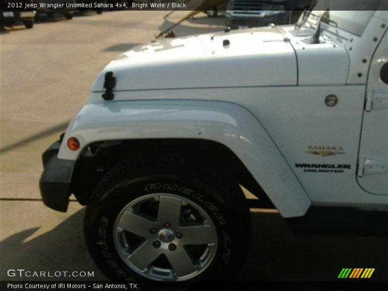 Bright White / Black 2012 Jeep Wrangler Unlimited Sahara 4x4
