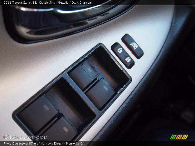 Classic Silver Metallic / Dark Charcoal 2011 Toyota Camry SE