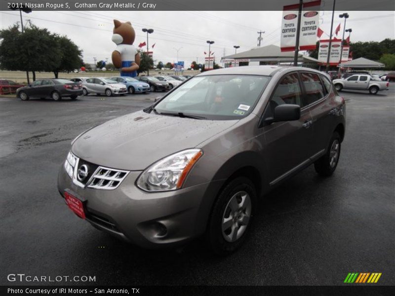 Gotham Gray Metallic / Gray 2011 Nissan Rogue S