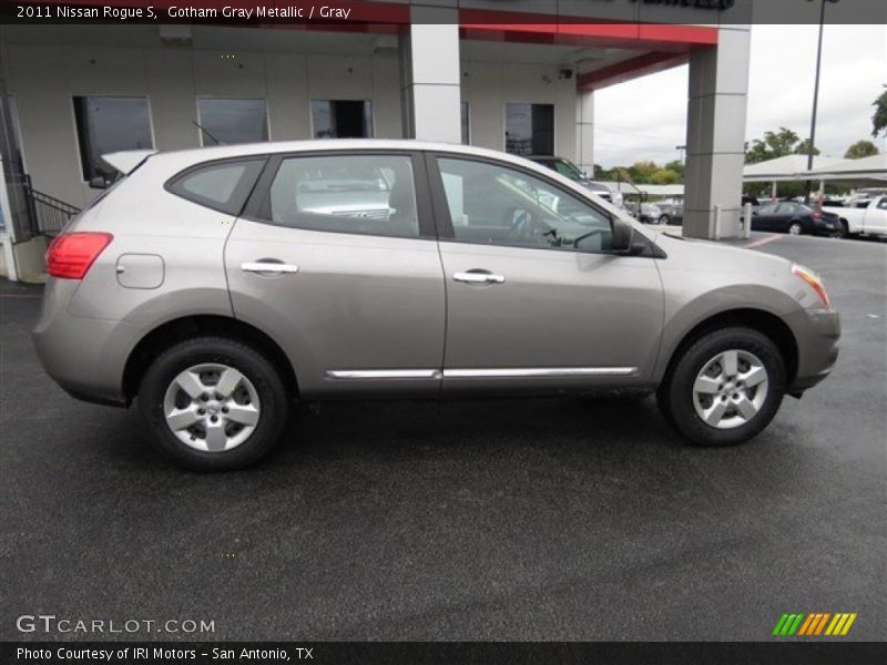 Gotham Gray Metallic / Gray 2011 Nissan Rogue S