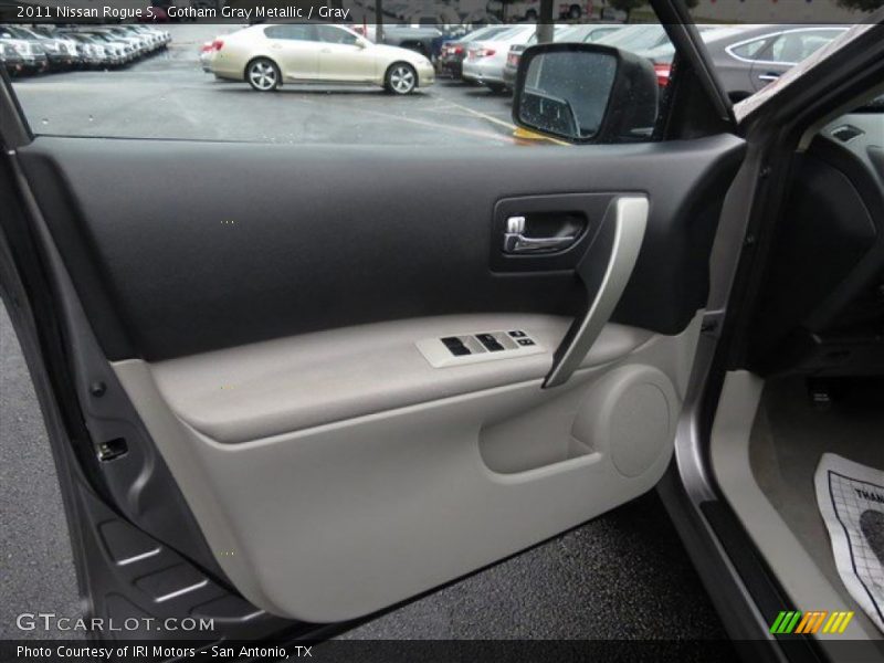 Gotham Gray Metallic / Gray 2011 Nissan Rogue S