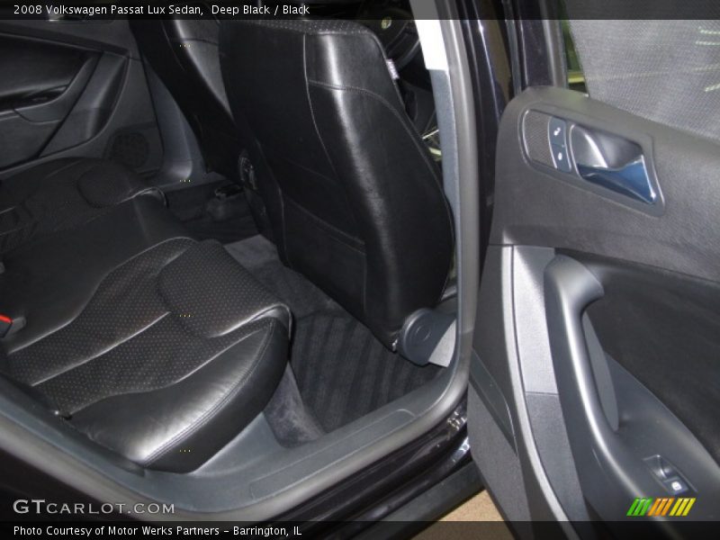 Deep Black / Black 2008 Volkswagen Passat Lux Sedan