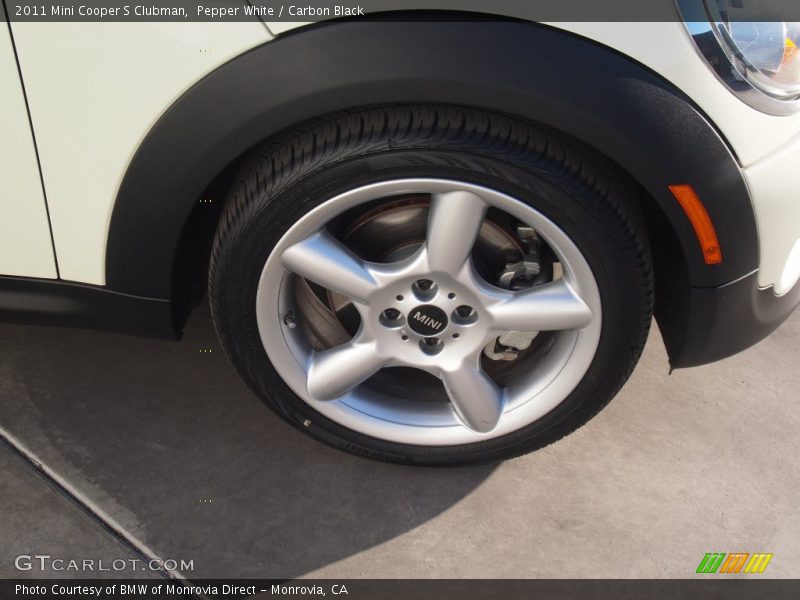 Pepper White / Carbon Black 2011 Mini Cooper S Clubman