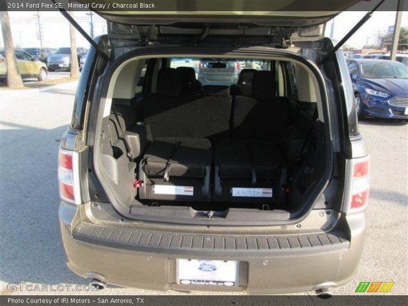 Mineral Gray / Charcoal Black 2014 Ford Flex SE