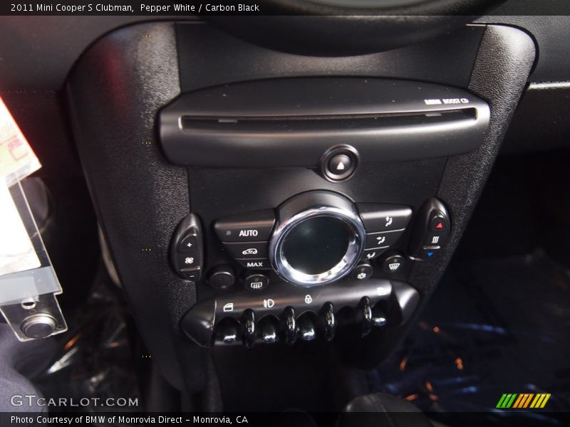 Pepper White / Carbon Black 2011 Mini Cooper S Clubman
