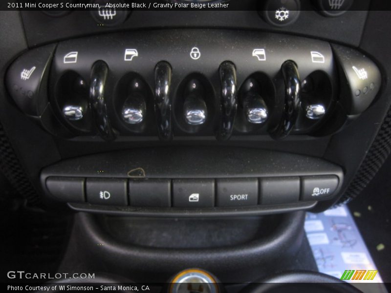 Absolute Black / Gravity Polar Beige Leather 2011 Mini Cooper S Countryman