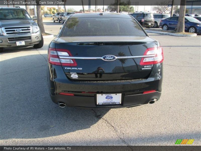 Dark Side / Dune 2014 Ford Taurus SEL