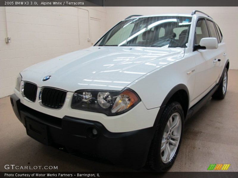 Alpine White / Terracotta 2005 BMW X3 3.0i