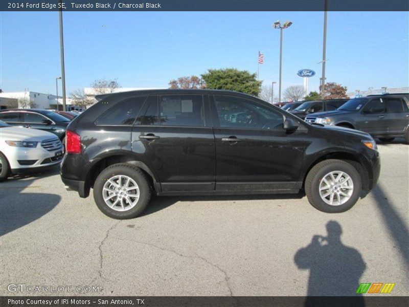 Tuxedo Black / Charcoal Black 2014 Ford Edge SE