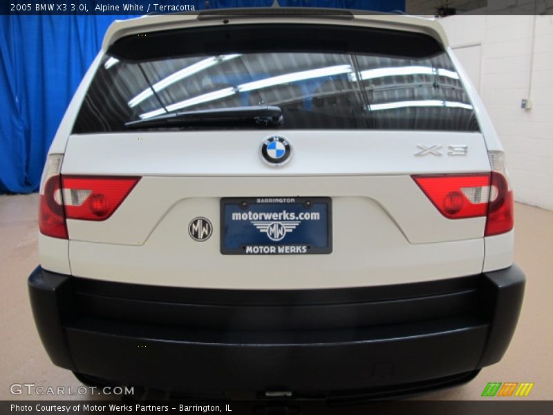 Alpine White / Terracotta 2005 BMW X3 3.0i