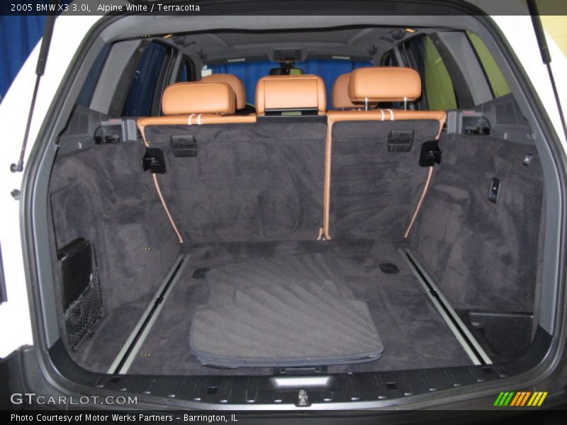 Alpine White / Terracotta 2005 BMW X3 3.0i