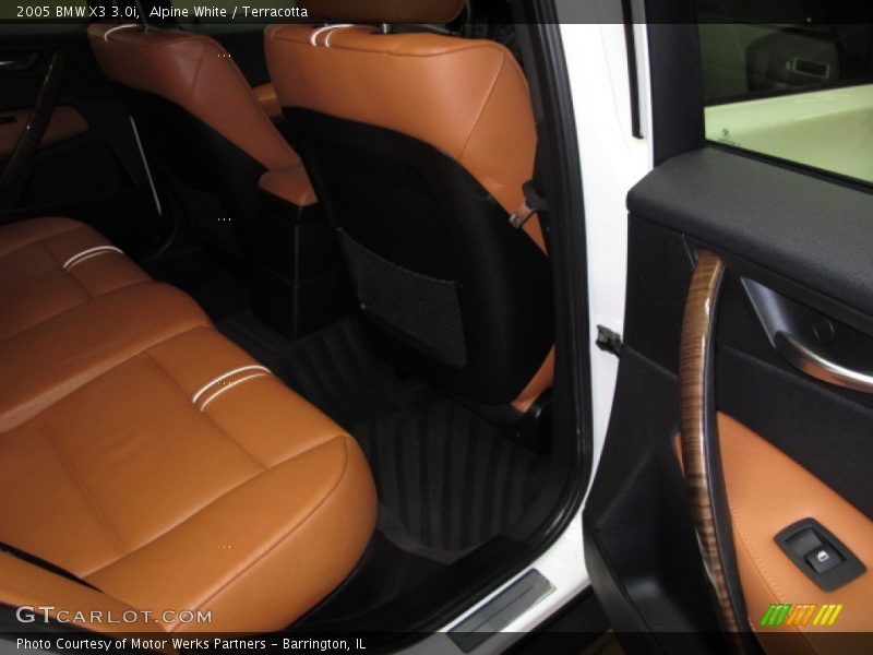 Alpine White / Terracotta 2005 BMW X3 3.0i