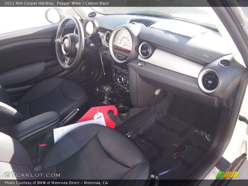 Pepper White / Carbon Black 2011 Mini Cooper Hardtop