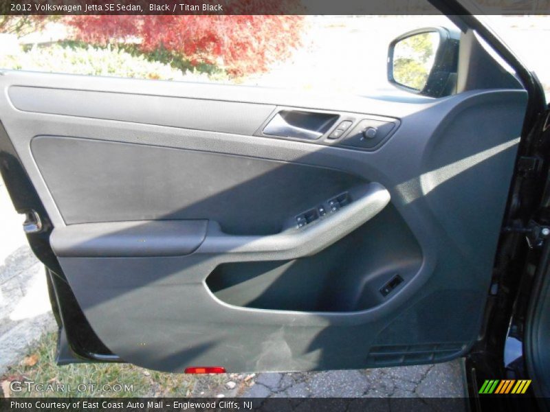 Black / Titan Black 2012 Volkswagen Jetta SE Sedan