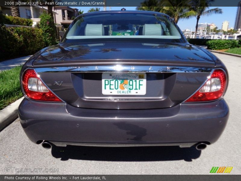 Pearl Grey Metallic / Dove/Granite 2008 Jaguar XJ XJ8 L