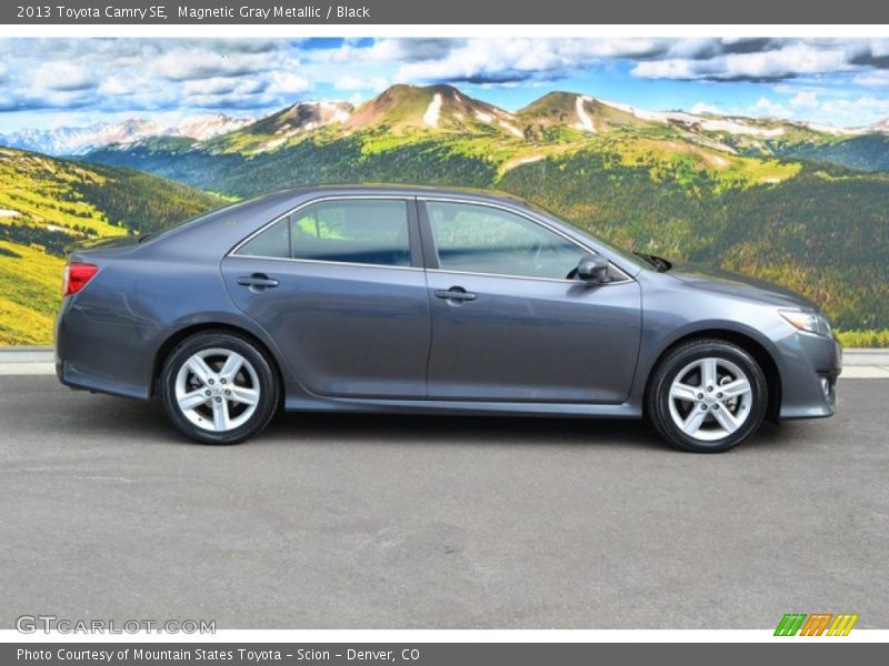 Magnetic Gray Metallic / Black 2013 Toyota Camry SE