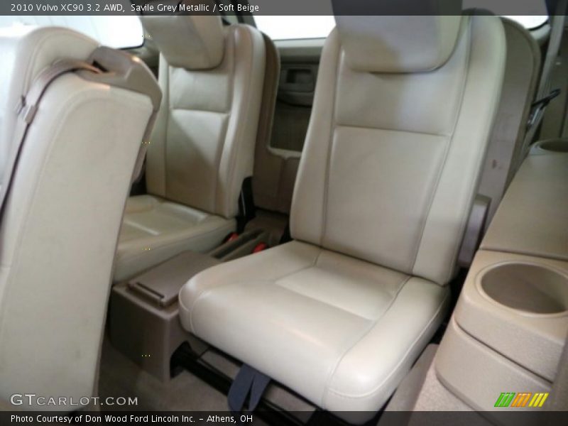 Savile Grey Metallic / Soft Beige 2010 Volvo XC90 3.2 AWD