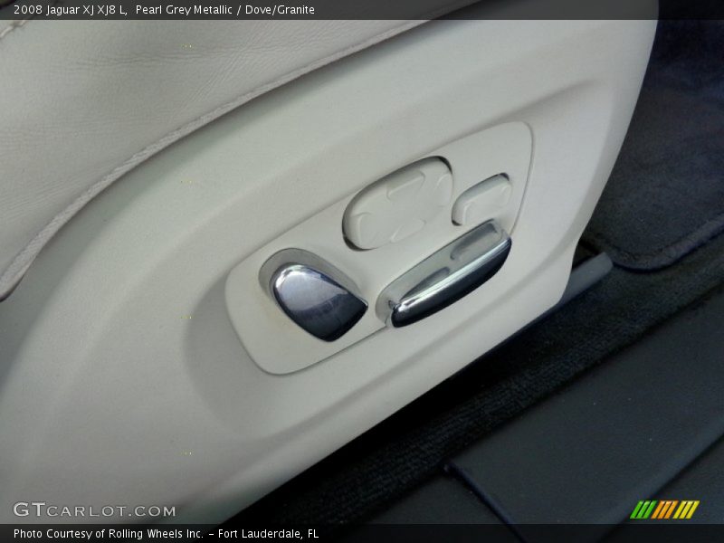Pearl Grey Metallic / Dove/Granite 2008 Jaguar XJ XJ8 L