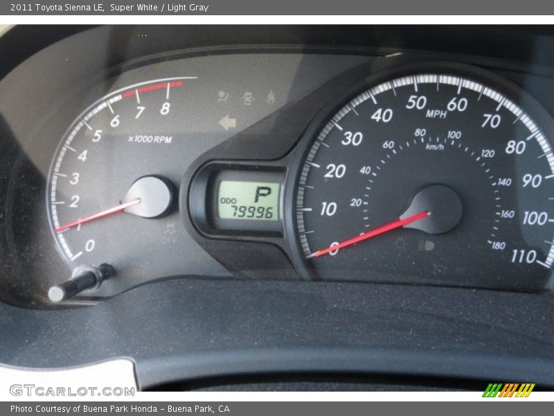 Super White / Light Gray 2011 Toyota Sienna LE