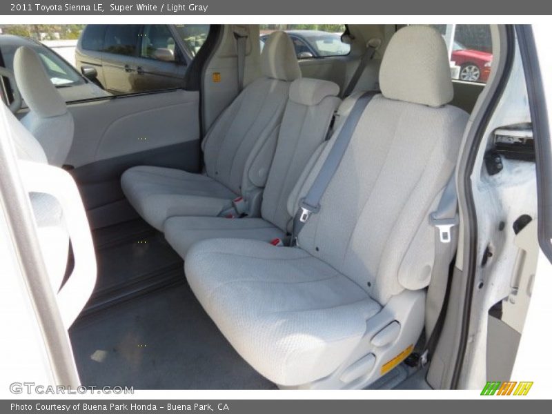 Super White / Light Gray 2011 Toyota Sienna LE