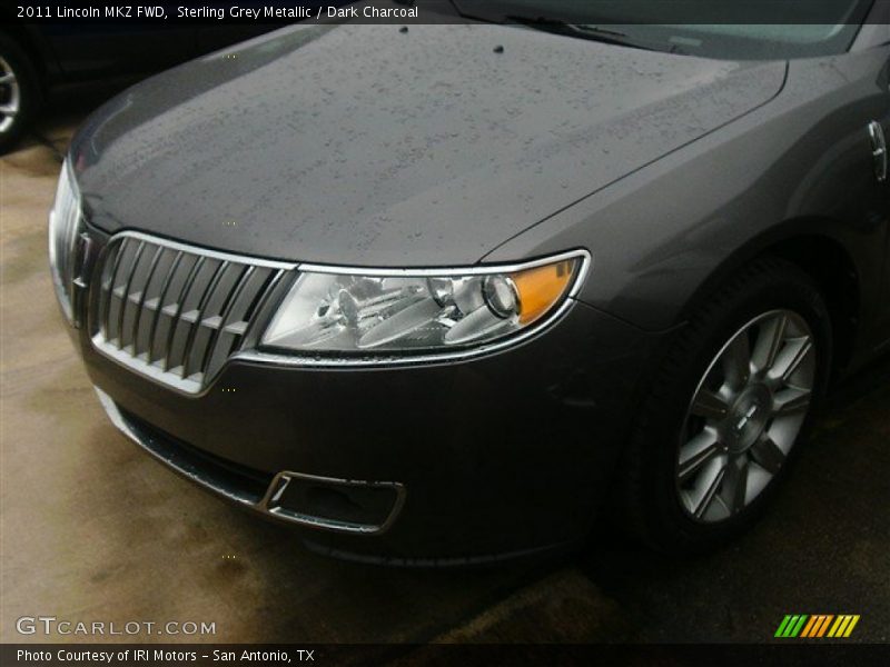 Sterling Grey Metallic / Dark Charcoal 2011 Lincoln MKZ FWD