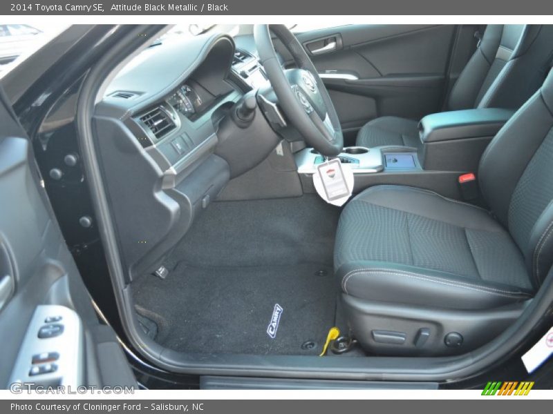 Attitude Black Metallic / Black 2014 Toyota Camry SE