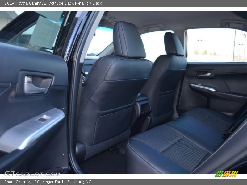 Attitude Black Metallic / Black 2014 Toyota Camry SE