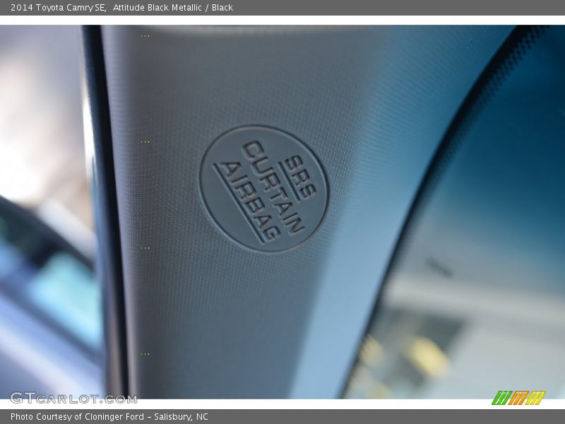 Attitude Black Metallic / Black 2014 Toyota Camry SE