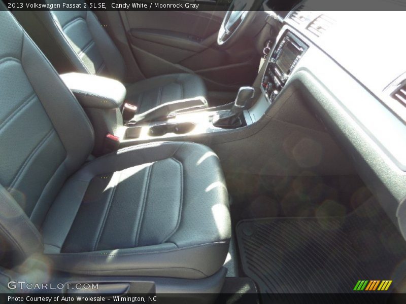 Candy White / Moonrock Gray 2013 Volkswagen Passat 2.5L SE