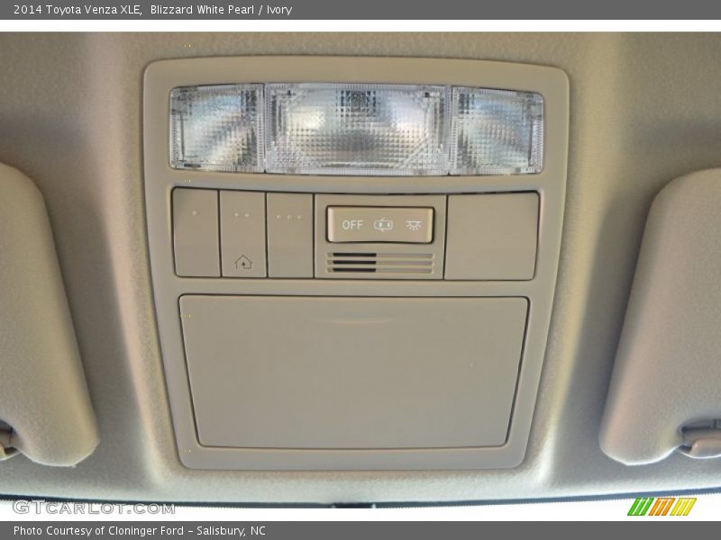 Blizzard White Pearl / Ivory 2014 Toyota Venza XLE
