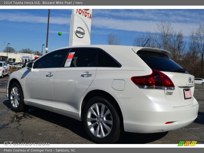 Blizzard White Pearl / Ivory 2014 Toyota Venza XLE