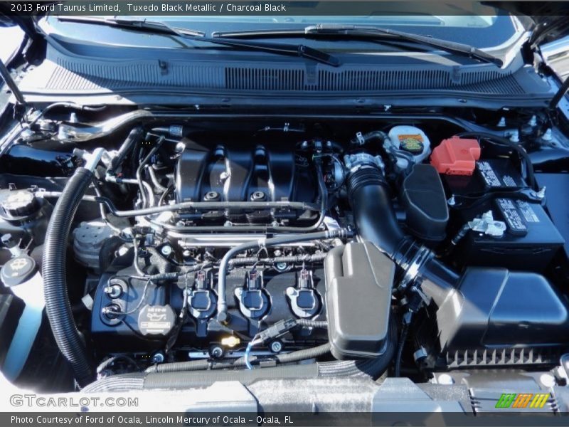 Tuxedo Black Metallic / Charcoal Black 2013 Ford Taurus Limited