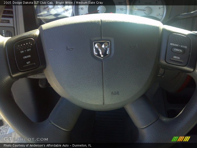 Bright White / Medium Slate Gray 2005 Dodge Dakota SLT Club Cab