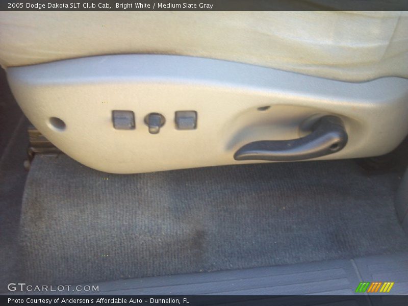 Bright White / Medium Slate Gray 2005 Dodge Dakota SLT Club Cab