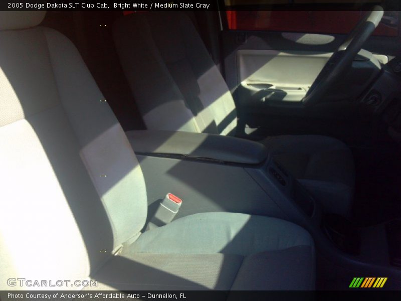 Bright White / Medium Slate Gray 2005 Dodge Dakota SLT Club Cab