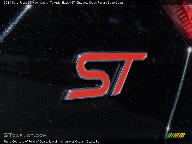 Tuxedo Black / ST Charcoal Black Recaro Sport Seats 2014 Ford Focus ST Hatchback