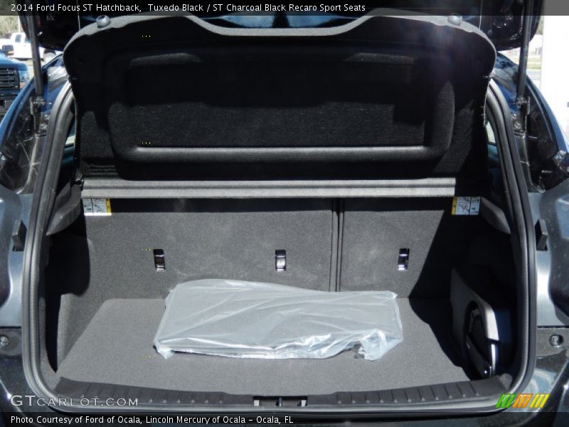 Tuxedo Black / ST Charcoal Black Recaro Sport Seats 2014 Ford Focus ST Hatchback