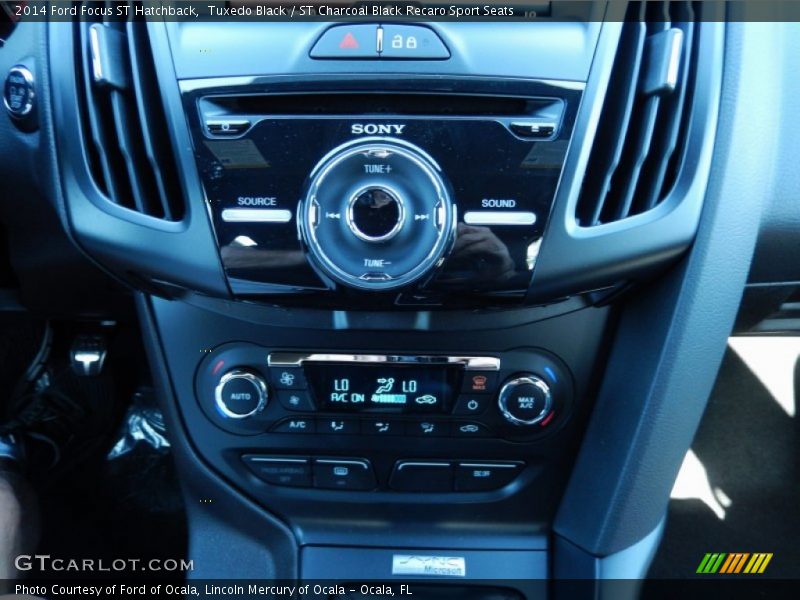 Tuxedo Black / ST Charcoal Black Recaro Sport Seats 2014 Ford Focus ST Hatchback