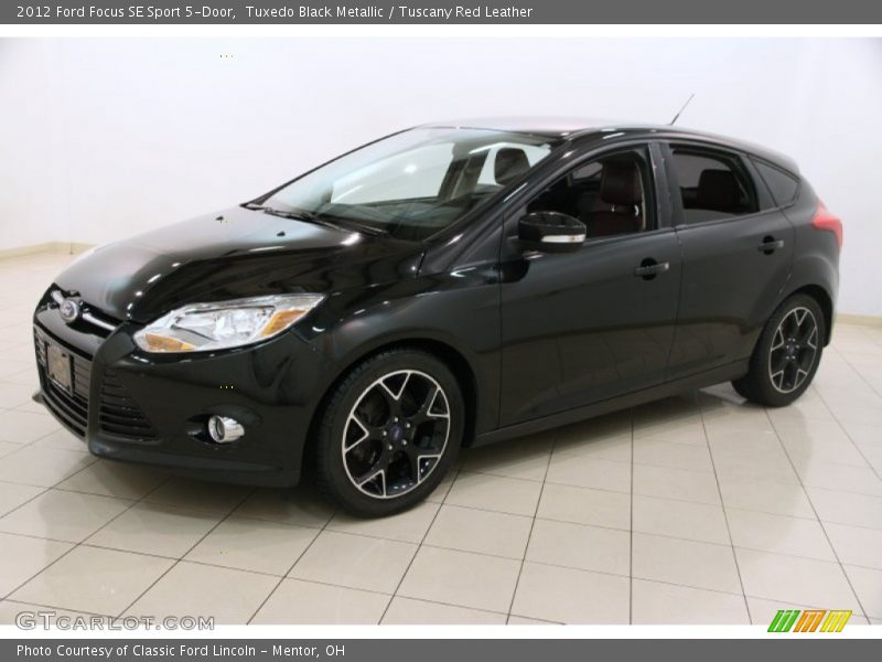 Tuxedo Black Metallic / Tuscany Red Leather 2012 Ford Focus SE Sport 5-Door