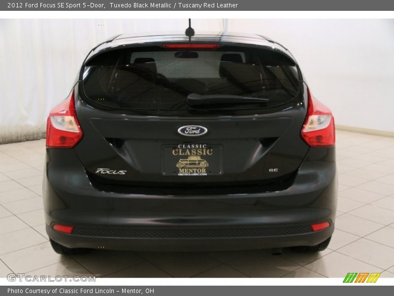Tuxedo Black Metallic / Tuscany Red Leather 2012 Ford Focus SE Sport 5-Door