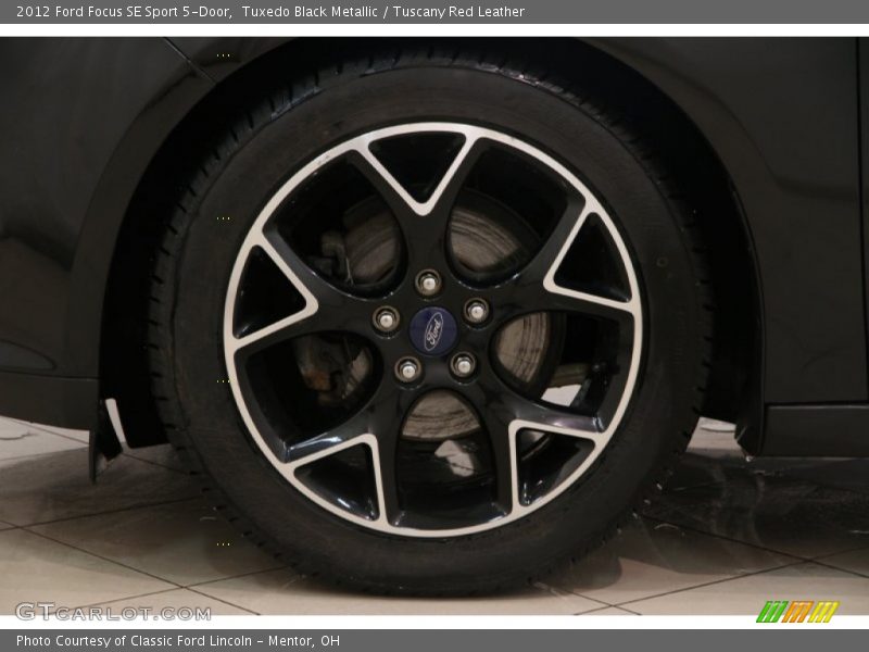 Tuxedo Black Metallic / Tuscany Red Leather 2012 Ford Focus SE Sport 5-Door