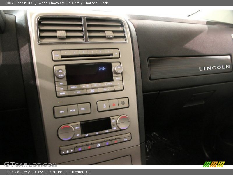 Controls of 2007 MKX 