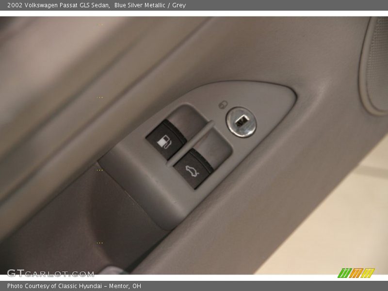 Blue Silver Metallic / Grey 2002 Volkswagen Passat GLS Sedan