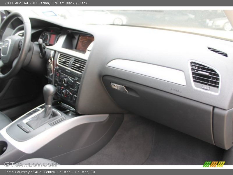 Brilliant Black / Black 2011 Audi A4 2.0T Sedan