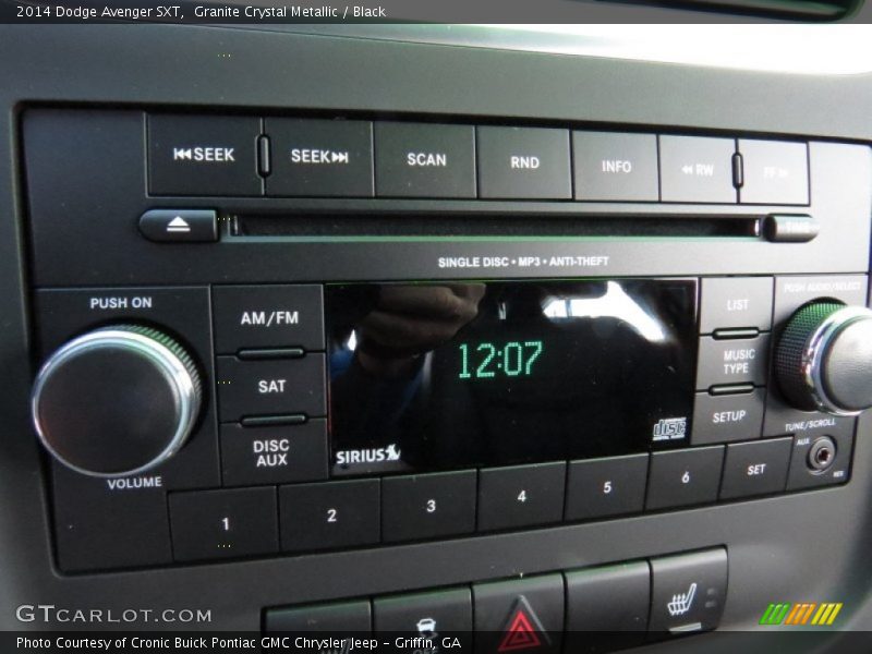 Granite Crystal Metallic / Black 2014 Dodge Avenger SXT