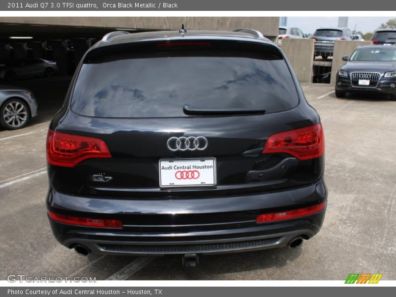 Orca Black Metallic / Black 2011 Audi Q7 3.0 TFSI quattro