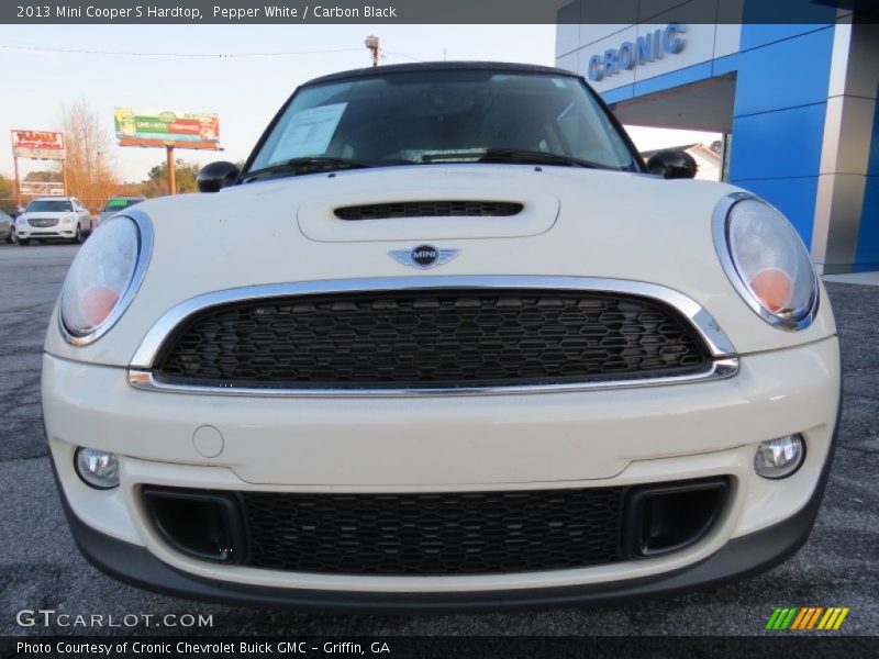 Pepper White / Carbon Black 2013 Mini Cooper S Hardtop
