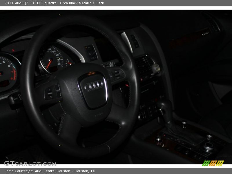 Orca Black Metallic / Black 2011 Audi Q7 3.0 TFSI quattro